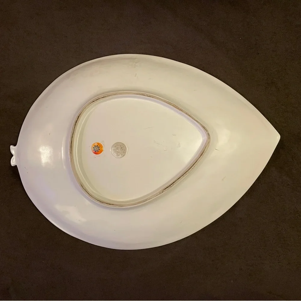 Jonathan Adler White Textured Fish Art Platter Food Safe Elegant Dining